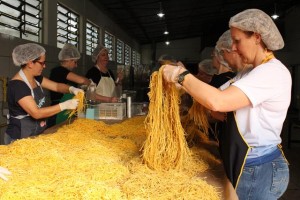 Galeto com massa (28)